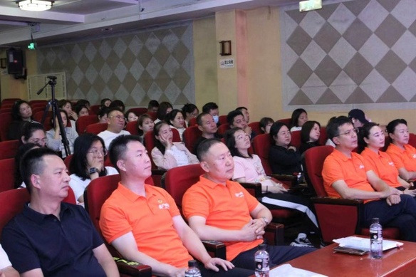 “道外隐秘红色坐标”AI数字短剧首映式在哈尔滨中华巴洛克举办