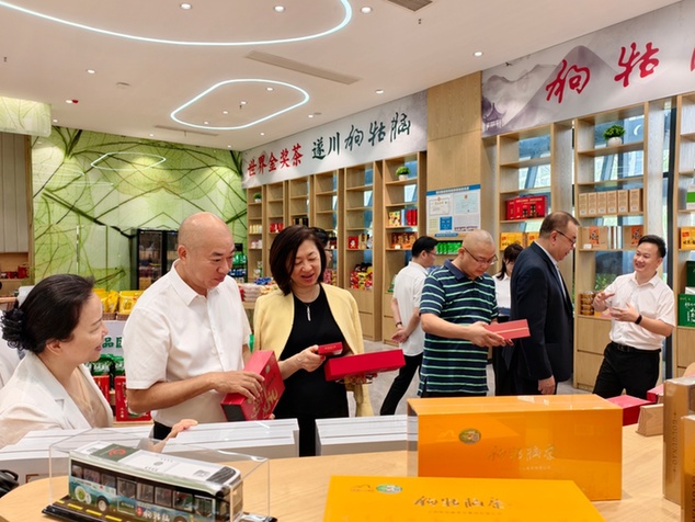 江西省政协开展委员履职服务为民行动（二十二） 三重帮扶 情暖灾区