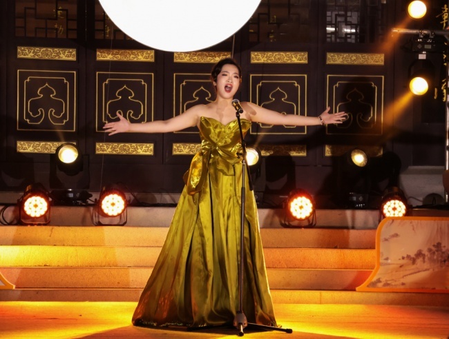 海外学子为宁德各界人士献唱同心乐章